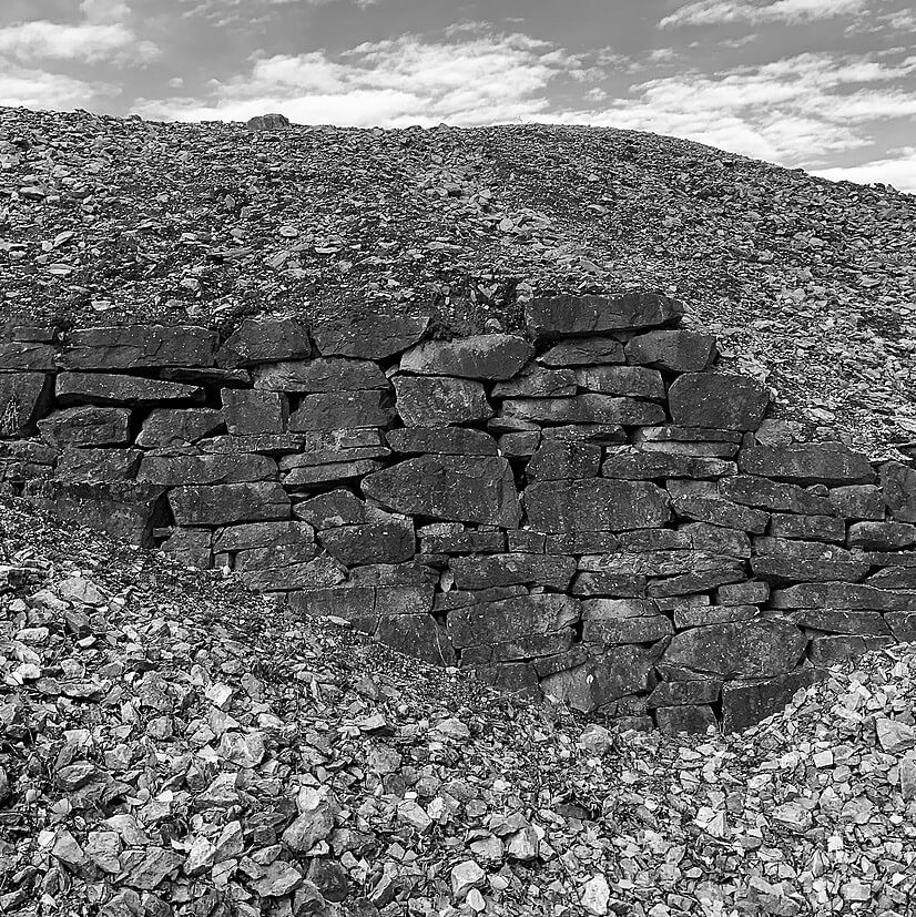 Mur och sten vid Sala silvergruva.
